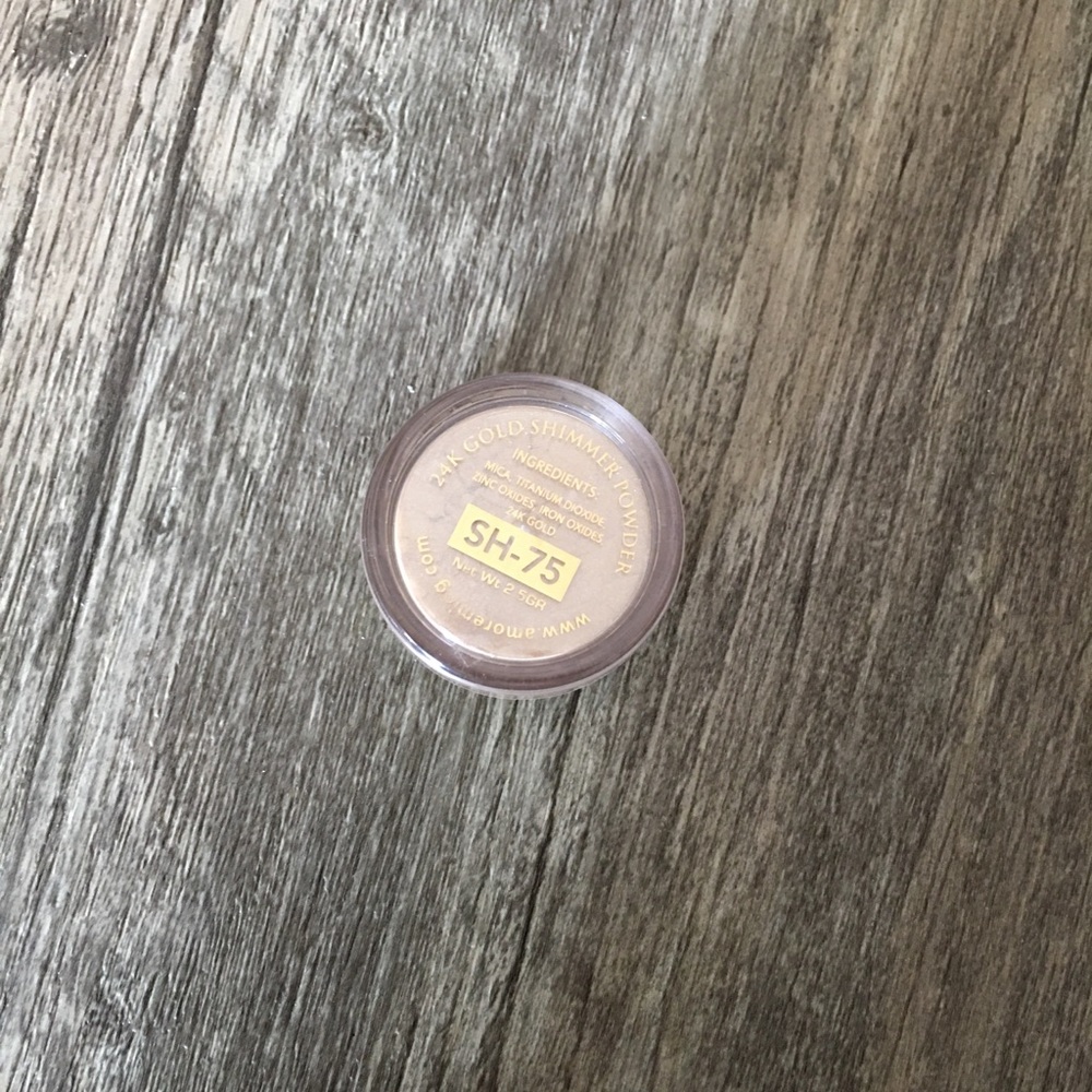 Amore Mio Cosmetics Shimmer Powder, Sh75-SAND, 2.5-Gram